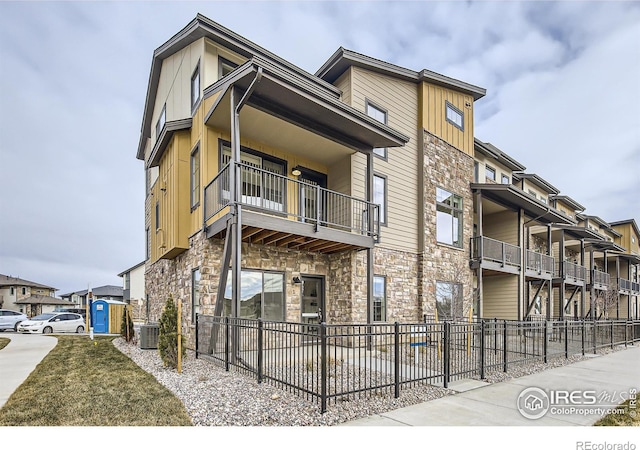 945 Abbott Ln Unit 5, Fort Collins, CO 80524 - view of building exterior featuring cooling unit