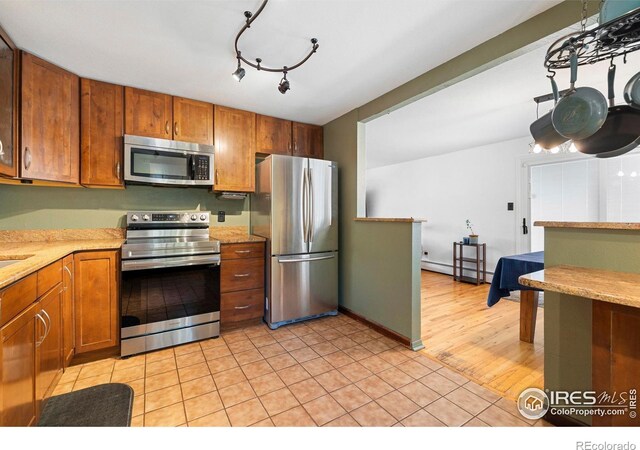 1234 S Holland Ct, Lakewood, CO 80232