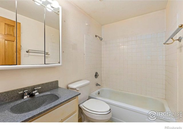 911 Timber Ct, Longmont, CO 80504 - full bathroom featuring toilet, tub / shower combination, and vanity