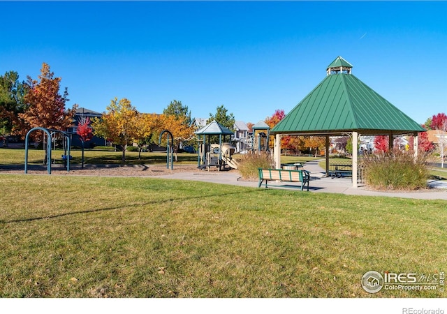 13255 Red Deer Trl, Broomfield, CO 80020 - view of property's community with a gazebo and a lawn