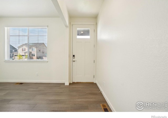 1800 Vantage Pkwy, Berthoud, CO 80513 - foyer entrance with wood finished floors and baseboards