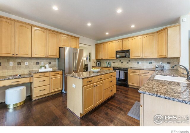 2204 Lasalle St, Superior, CO 80027 - kitchen featuring black appliances, a sink, light brown cabinetry, dark wood-style floors, and recessed lighting