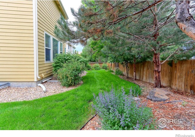 2631 E 136th Pl, Thornton, CO 80602 - view of yard