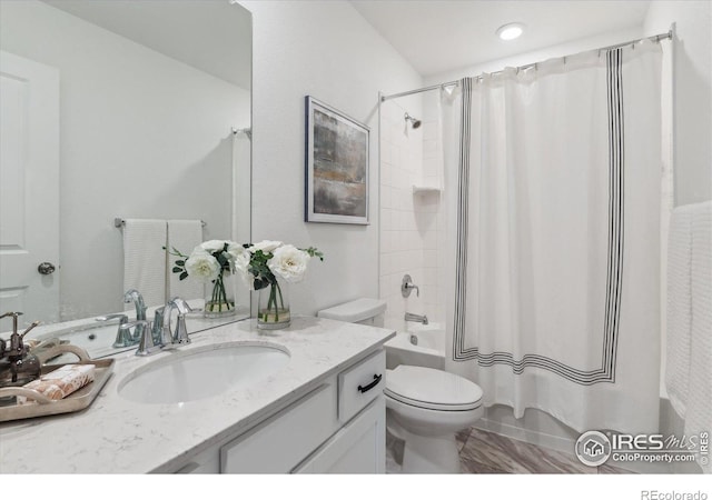 645 Flintwood Pl, Lafayette, CO 80026 - full bath featuring vanity, toilet, and shower / bathtub combination with curtain