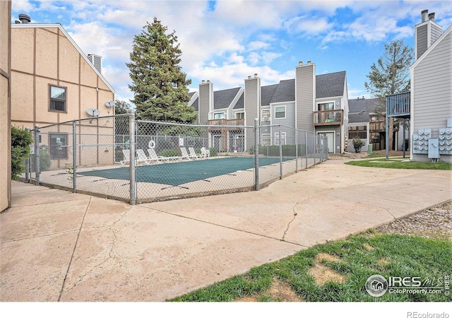 225 E 8th Ave Unit C-19, Longmont, CO 80504 - community pool with a residential view