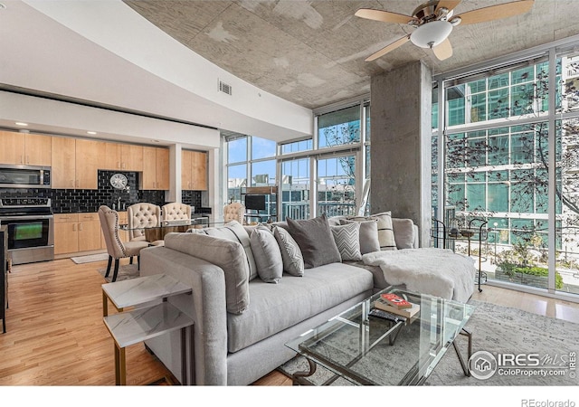 1700 Bassett St Unit 903, Denver, CO 80202