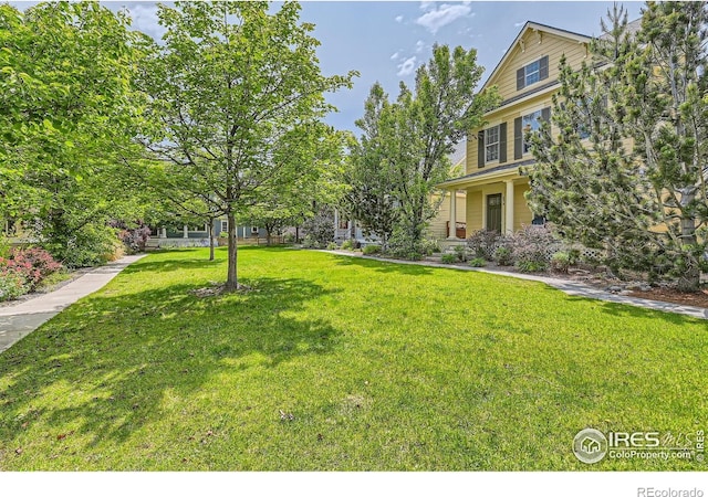 634 Homestead St, Lafayette, CO 80026 - view of green lawn