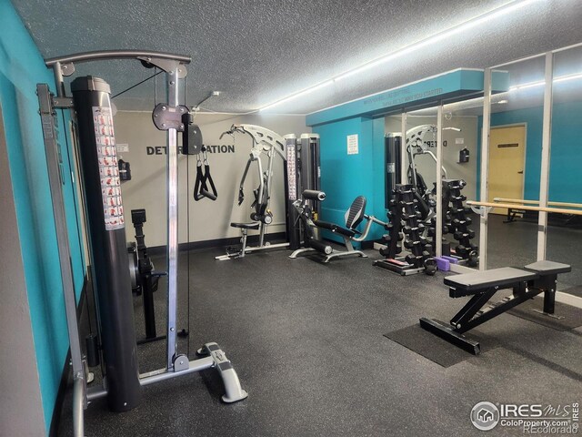 2835 S Monaco Pkwy Unit 104, Denver, CO 80222 - photo 22