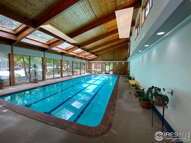 2855 Shadow Creek Dr Unit 302, Boulder, CO 80303 - indoor community pool featuring a skylight
