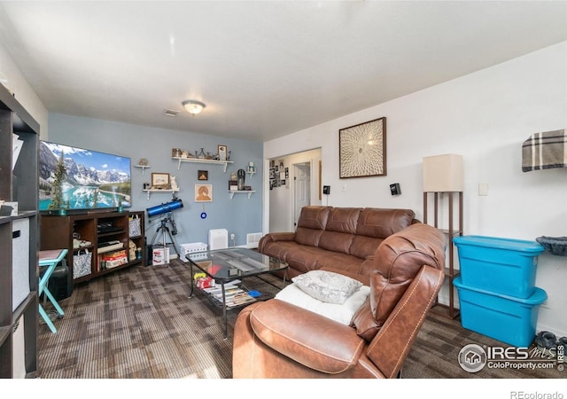 6743 King St, Denver, CO 80221 - view of living area