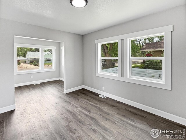924 S 5th Ave, Sterling, CO 80751