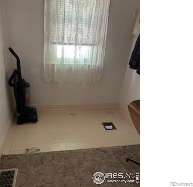 Listing photo 10 - caption unavailable