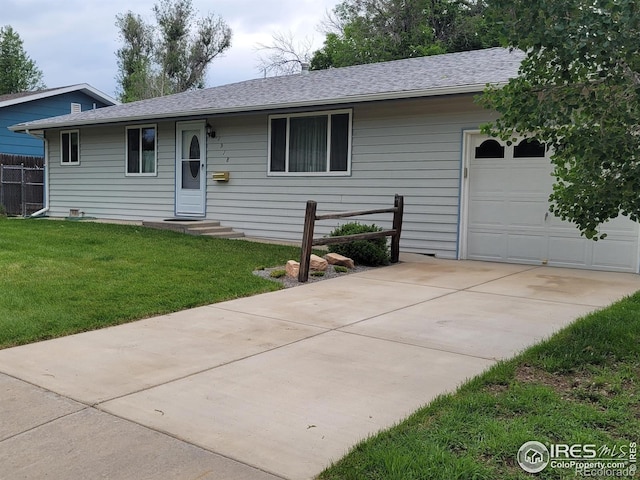 1918 Sumac Pl, Longmont, CO 80501 - ranch-style home featuring a garage, entry steps, a front yard, and a shingled roof