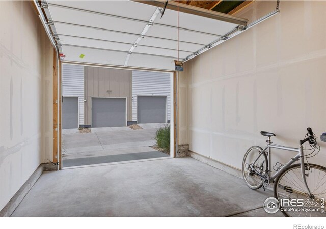 876 Cimarron Dr Unit B, Lafayette, CO 80026 - view of garage