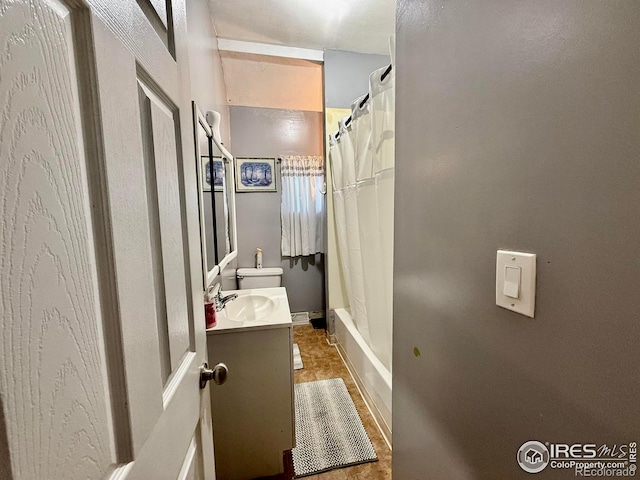 541 S Phelan Ave, Holyoke, CO 80734 - full bath featuring vanity and shower / bath combination with curtain