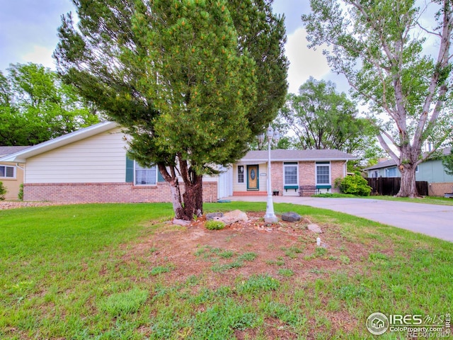 1417 S 9th Ave, Sterling, CO 80751 - photo 2