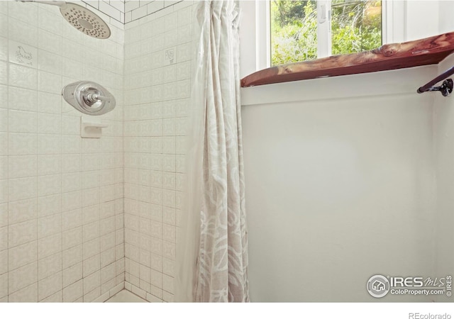 90 California Gulch Rd, Jamestown, CO 80455 - bathroom featuring a tile shower