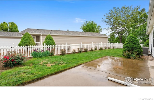 856 Sunchase Dr, Fort Collins, CO 80524 - view of yard with a patio area
