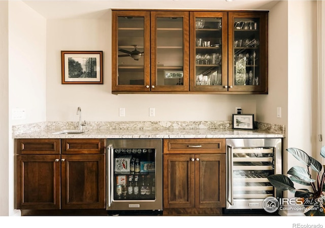 4993 Clubhouse Ct, Boulder, CO 80301 - indoor wet bar featuring beverage cooler