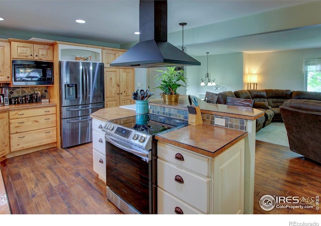 204 35th St SW, Loveland, CO 80537 - kitchen with stainless steel appliances, island exhaust hood, dark wood-style floors, light brown cabinets, and recessed lighting