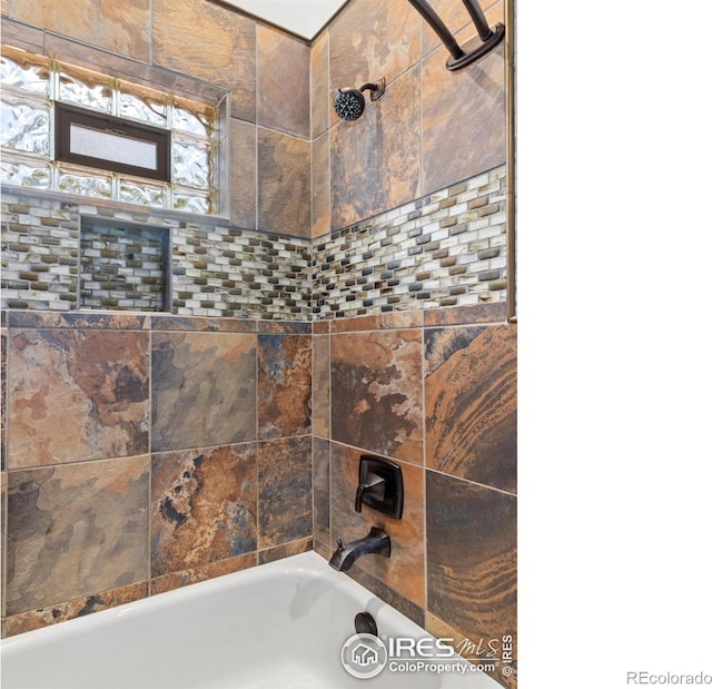 135 Canyon River Rd, Drake, CO 80515 - bathroom featuring washtub / shower combination