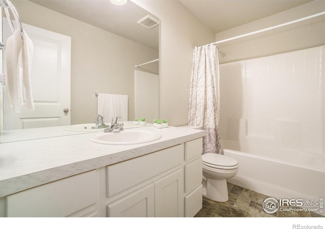 3960 Sweetgum St, Wellington, CO 80549 - full bath featuring vanity, toilet, and shower / bath combination with curtain