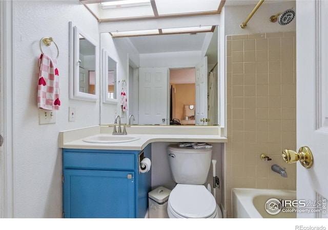 6076 Gunbarrel Ave Unit F, Boulder, CO 80301 - bathroom featuring vanity, toilet, and shower / washtub combination