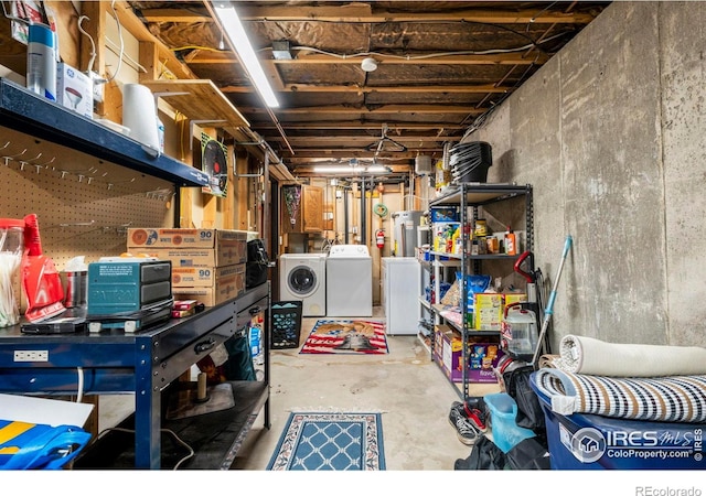928 Michael Ave, Fort Morgan, CO 80701 - unfinished below grade area with washing machine and dryer