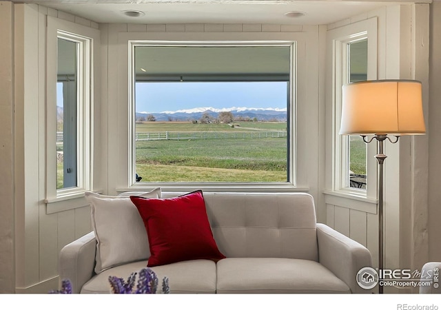 2994 75th St, Boulder, CO 80301 - living area featuring a mountain view