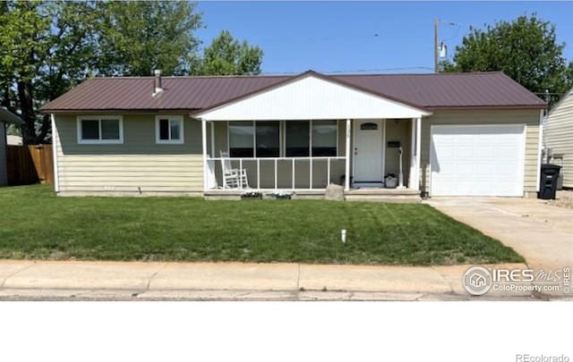 135 Acoma St, Sterling, CO 80751 - photo 1