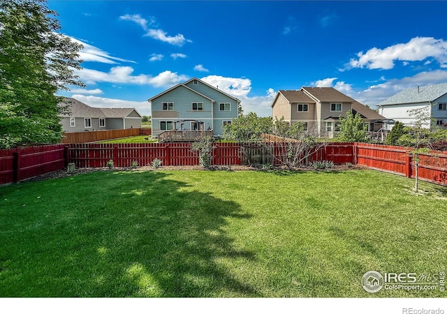5609 Mount Sanitas Ave, Longmont, CO 80503 - view of yard featuring a residential view