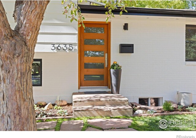 3635 Buckeye Ct, Boulder, CO 80304 - entrance to property featuring brick siding