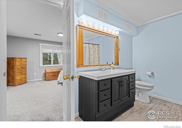 110 50th Ave, Greeley, CO 80634 - full bath with vanity and toilet