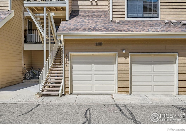 4771 White Rock Cir Unit B, Boulder, CO 80301 - garage featuring concrete driveway