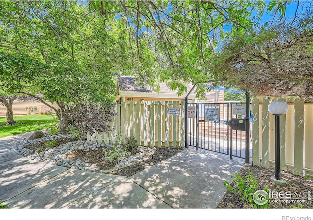 4771 White Rock Cir Unit B, Boulder, CO 80301 - view of gate