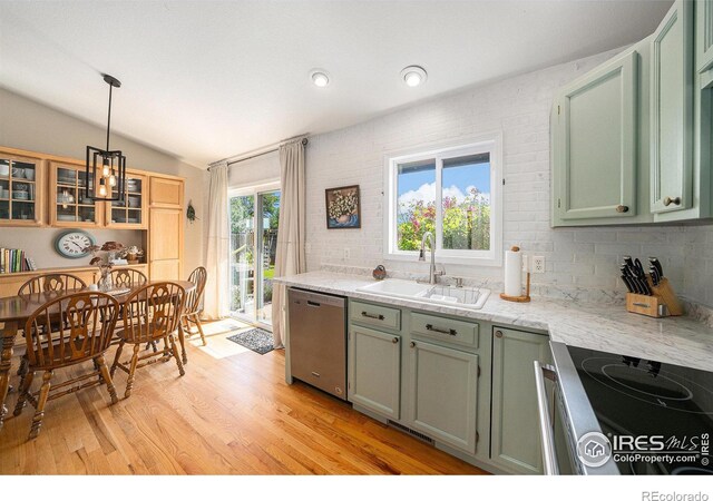 404 Meadow Dr, Windsor, CO 80550