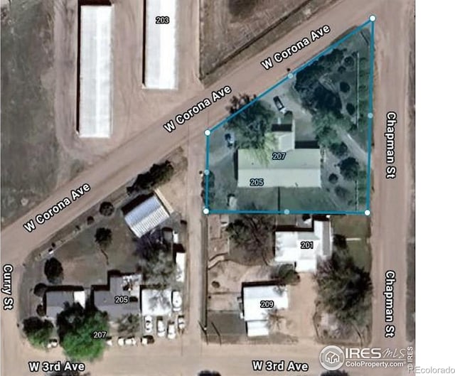 205-207 W Corona Ave, Wiggins, CO 80654 - aerial view of property's location featuring property boundaries highlighted