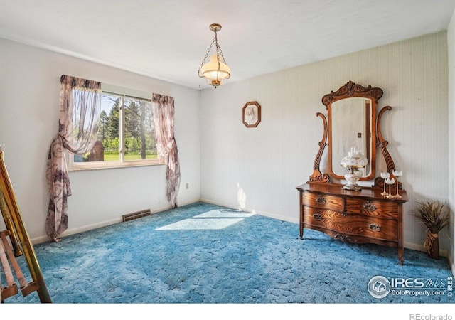 8840 Niwot Rd, Niwot, CO 80503 - living area featuring carpet floors and baseboards