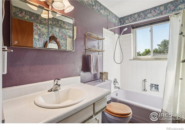8840 Niwot Rd, Niwot, CO 80503 - bathroom featuring shower / bathtub combination with curtain and vanity