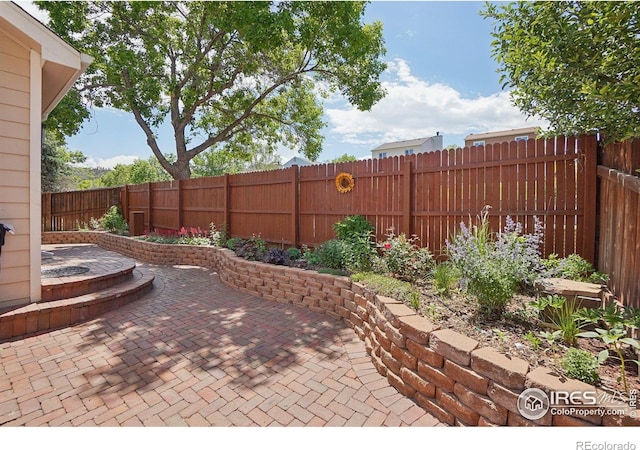 7755 Halleys Dr, Littleton, CO 80125 - photo 2