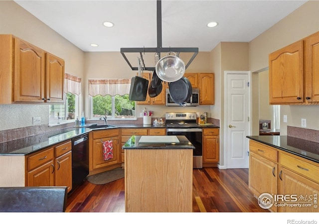 7755 Halleys Dr, Littleton, CO 80125 - photo 12