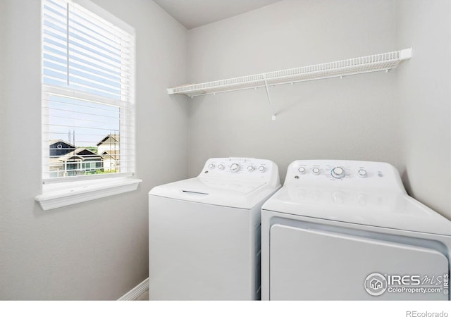 5562 Bristow Rd, Timnath, CO 80547 - washroom featuring washing machine and dryer
