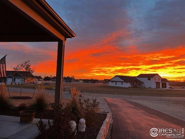 9260 Meadow Farms Dr, Milliken, CO 80543 - view of yard