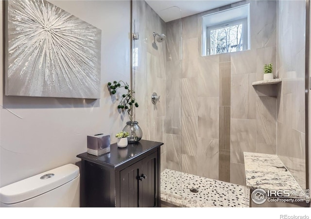 5763 Pelican Shores Dr, Longmont, CO 80504 - bathroom featuring a tile shower