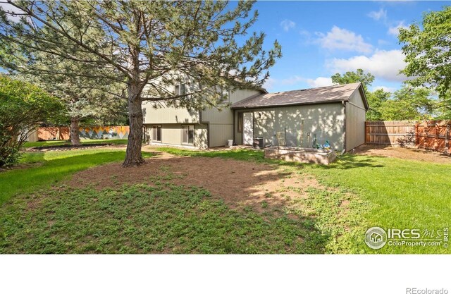 1922 Enfield Ct, Fort Collins, CO 80526 - rear view of property featuring a fenced backyard