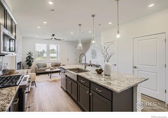 2745 Bear Springs Cir, Longmont, CO 80503