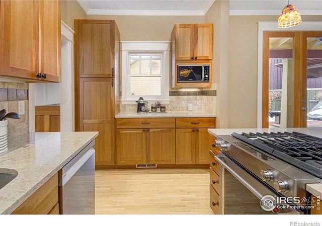 832 Neon Forest Cir, Longmont, CO 80504
