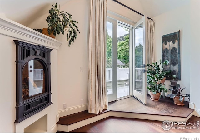 512 Marine St, Boulder, CO 80302 - entryway featuring wood finished floors and baseboards