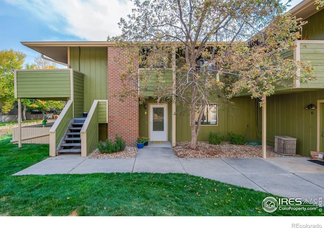 1410 Bacchus Dr Unit B12, Lafayette, CO 80026 - view of building exterior with stairway