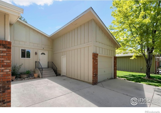 3012 Anchor Way Unit 3, Fort Collins, CO 80525 - garage with concrete driveway